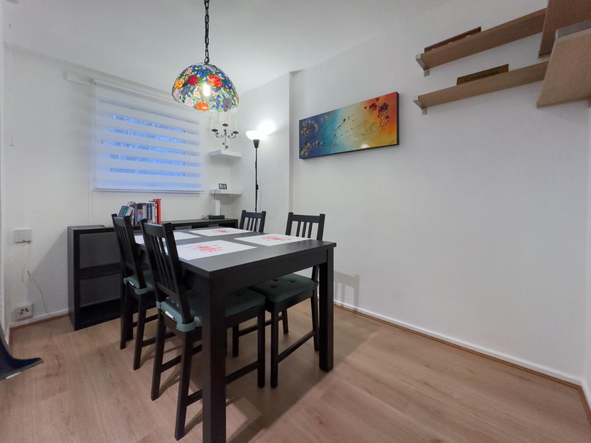 Beautiful 2 Bedroom & Balcony Flat In Central 런던 외부 사진