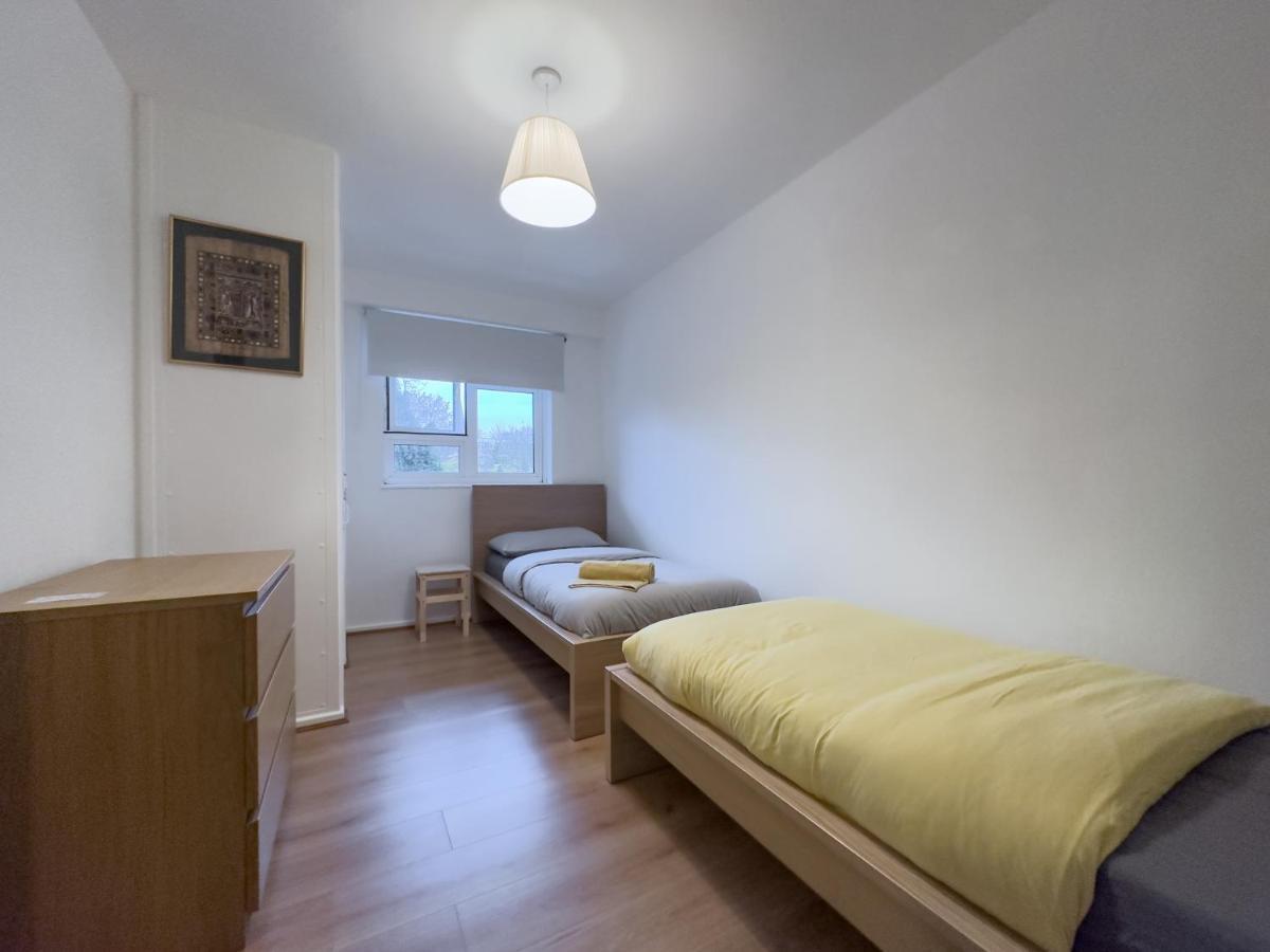 Beautiful 2 Bedroom & Balcony Flat In Central 런던 외부 사진