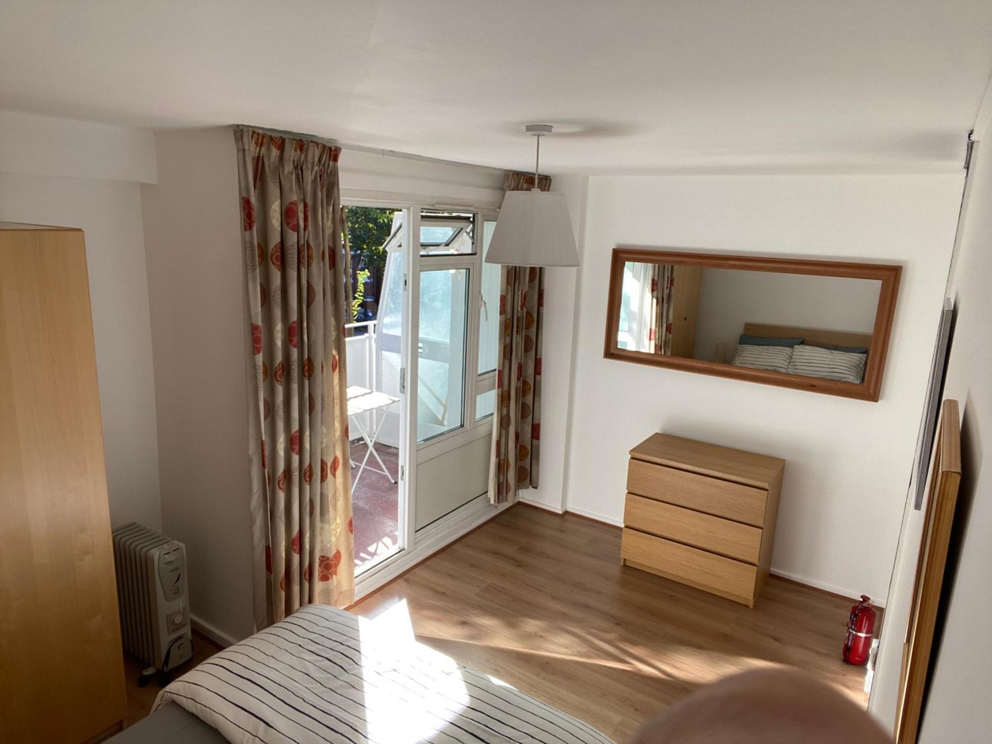 Beautiful 2 Bedroom & Balcony Flat In Central 런던 외부 사진